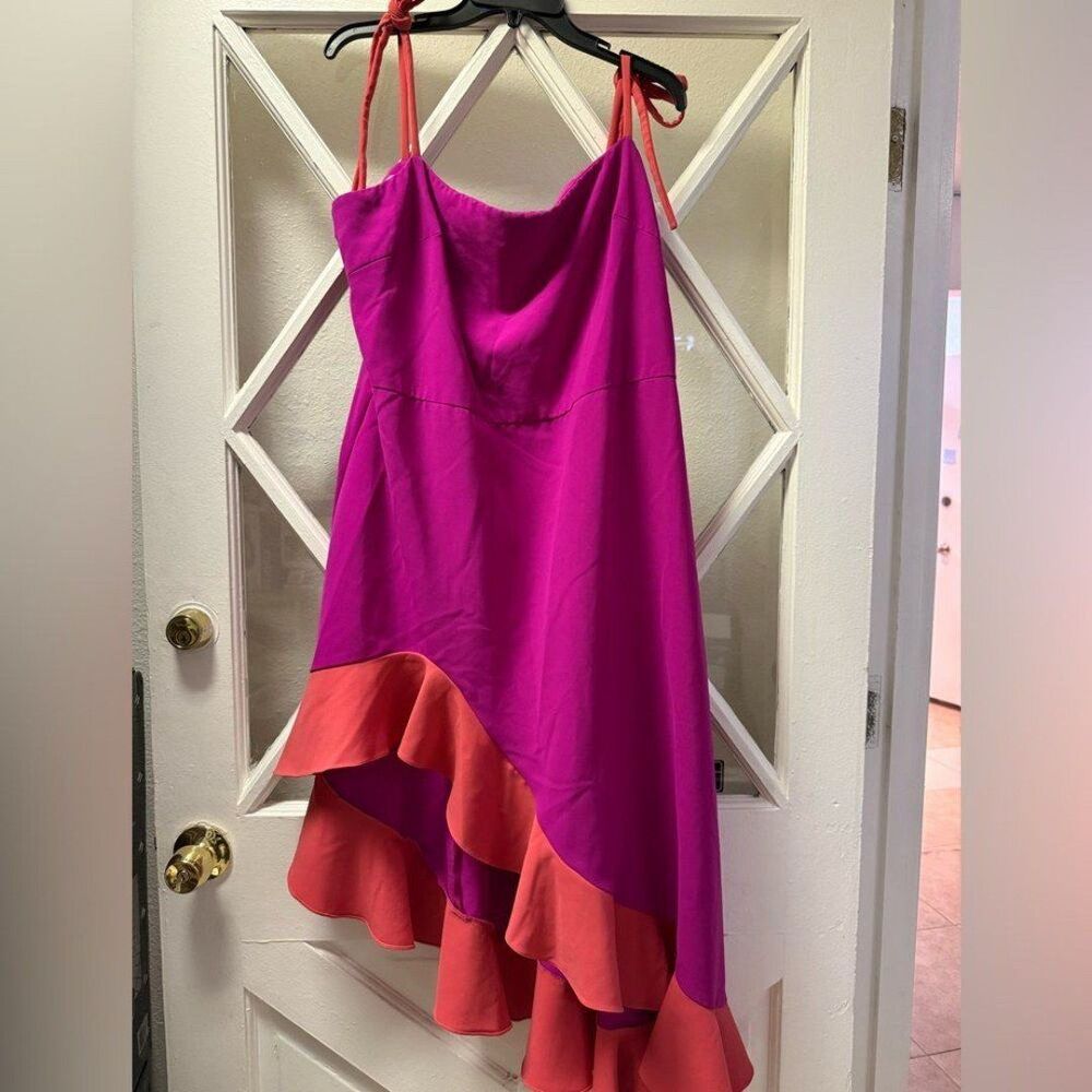 Christian Siriano Pink Tie Shoulder Dress - Picture 5 of 11